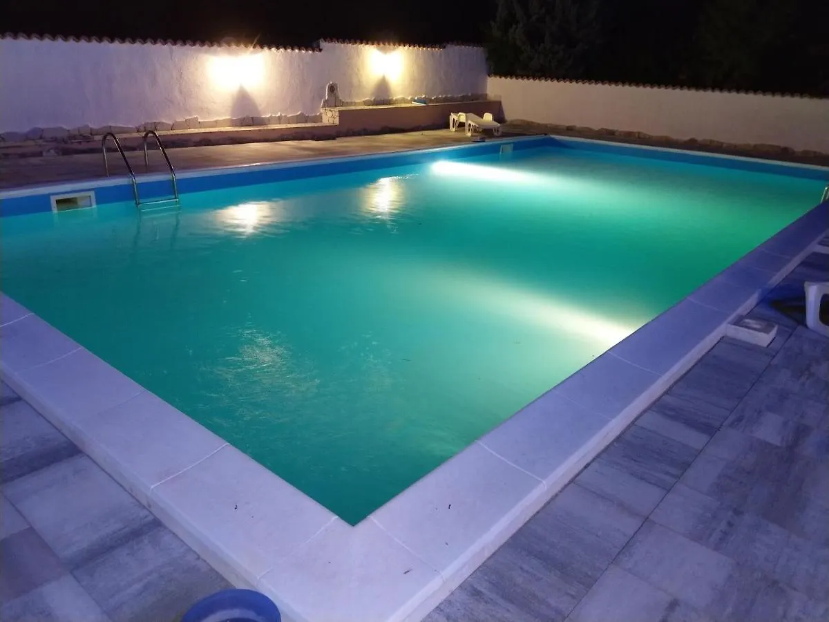 بيت ضيافة Rooms Aurora بولا