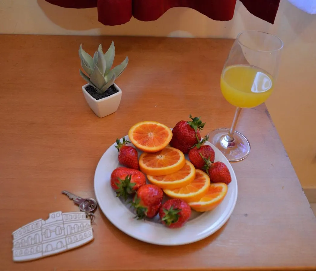 Rooms Aurora بولا بيت ضيافة