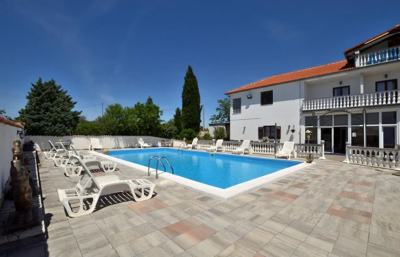 Rooms Aurora بولا كرواتيا