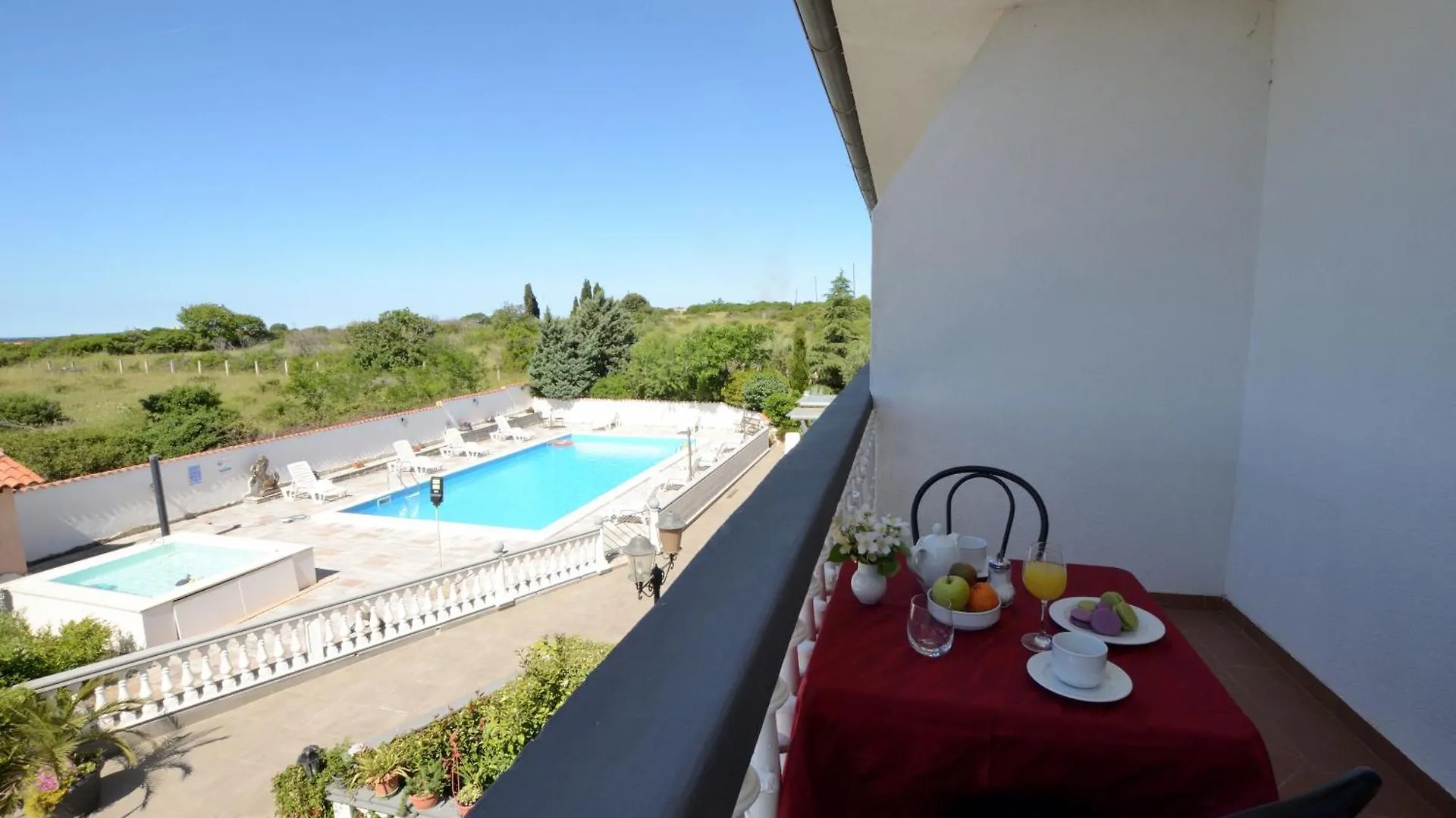 Rooms Aurora بولا 3*,